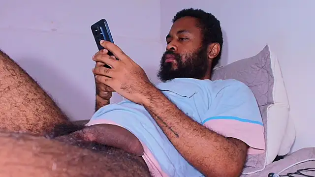 KaelMoreau online show from March 25, 2026, 11:16 am