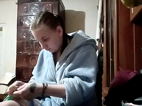 Snapshot of Zvezdnaya_Vedmichka chatting on December 7, 2024, 7:21 pm Zvezdnaya Vedmichka online show from December 7, 2024, 7:21 pm