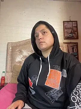 KataleyaStiward online show from November 5, 2025, 12:38 pm