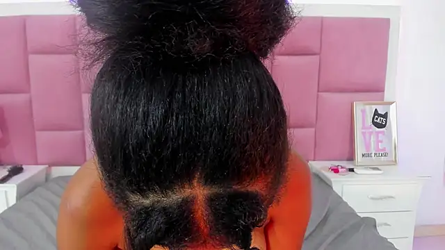 Snapshot of StormiHills chatting on February 7, 2025, 5:52 am StormiHills online show from February 7, 2025, 5:52 am