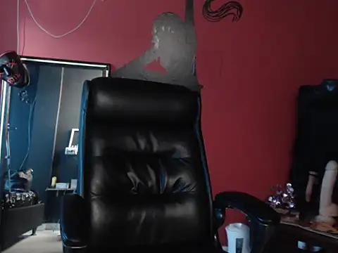 KLOE PIELL online show from February 16, 2026, 3:19 pm