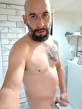 Snapshot of mikeystrong chatting on December 2, 2024, 9:17 pm mikeystrong online show from December 2, 2024, 9:17 pm