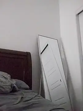 Snapshot of mikeystrong chatting on February 8, 2025, 6:01 am mikeystrong online show from February 8, 2025, 6:01 am