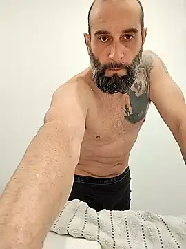 Snapshot of mikeystrong chatting on February 9, 2025, 8:13 pm mikeystrong online show from February 9, 2025, 8:13 pm