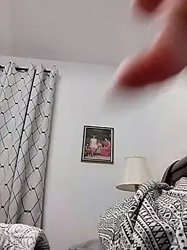 Snapshot of mikeystrong chatting on February 12, 2025, 6:08 am mikeystrong online show from February 12, 2025, 6:08 am