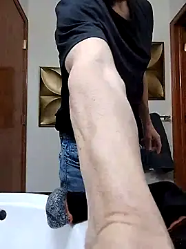 Snapshot of mikeystrong chatting on February 18, 2025, 3:31 am mikeystrong online show from February 18, 2025, 3:31 am