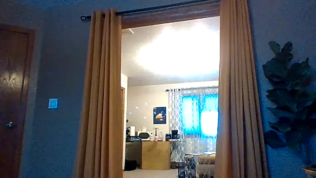 Snapshot of mikeystrong chatting on February 21, 2025, 2:38 pm mikeystrong online show from February 21, 2025, 2:38 pm