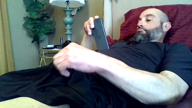 Snapshot of mikeystrong chatting on March 5, 2025, 8:00 pm mikeystrong online show from March 5, 2025, 8:00 pm