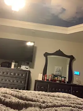 Snapshot of BubbaATL chatting on November 16, 2025, 11:32 pm BubbaATL online show from November 16, 2025, 11:32 pm