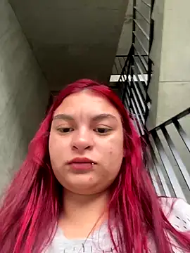 MiaLujan  online show from November 23, 2025, 11:32 am