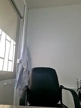 doctora-danna online show from September 10, 2025, 1:33 pm