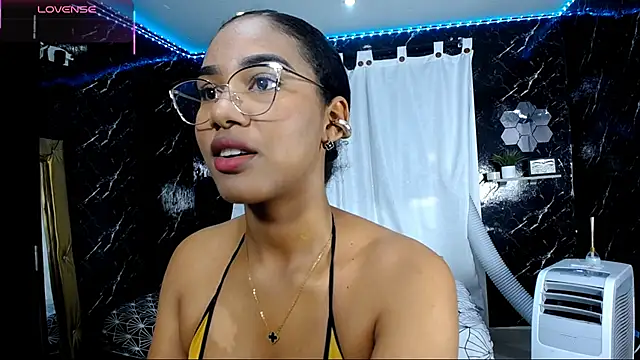 Hillary queen online show from October 3, 2025, 12:46 pm