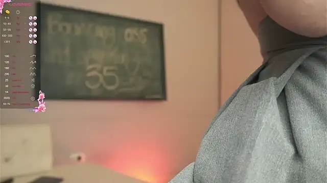 Camilaperson online show from February 7, 2025, 11:13 pm