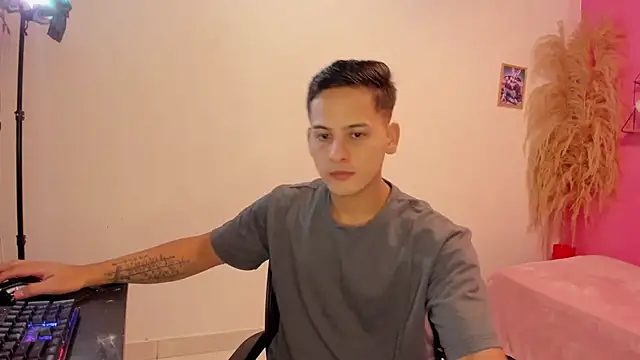 JANER 03 online show from October 10, 2025, 4:44 am