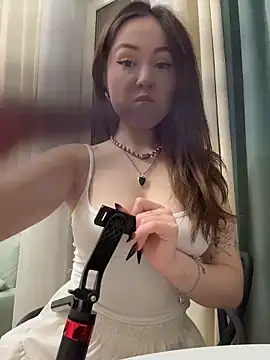 Snapshot of Peachy_Dream chatting on February 15, 2026, 6:15 pm Peachy Dream online show from February 15, 2026, 6:15 pm