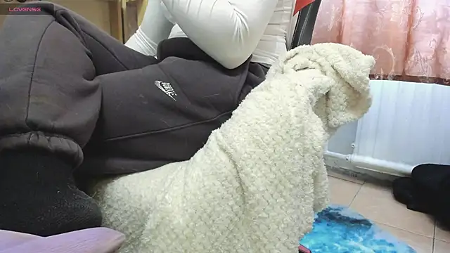 Queen Sport online show from November 16, 2025, 9:15 am