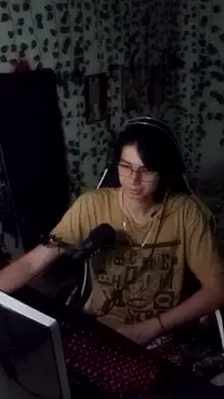 Snapshot of Andy_gray chatting on September 9, 2025, 1:38 am Andy gray online show from September 9, 2025, 1:38 am