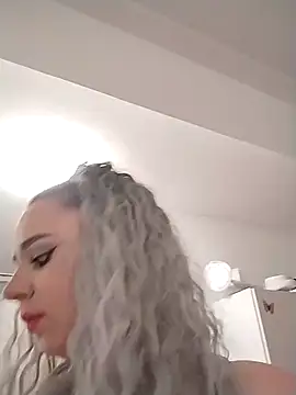 Snapshot of AdelinaJude chatting on February 20, 2026, 9:48 pm AdelinaJude online show from February 20, 2026, 9:48 pm