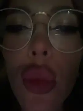 Snapshot of KylieJoyce chatting on December 29, 2024, 8:04 pm KylieJoyce online show from December 29, 2024, 8:04 pm