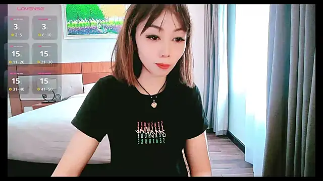 Snapshot of Aster_Hoa chatting on November 18, 2025, 2:39 am Aster Hoa online show from November 18, 2025, 2:39 am