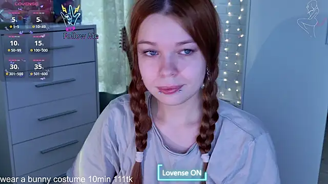 Snapshot of ValBae chatting on April 4, 2026, 6:00 am ValBae online show from April 4, 2026, 6:00 am