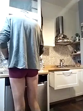 Snapshot of Frabox65 chatting on December 21, 2025, 6:20 am Frabox65 online show from December 21, 2025, 6:20 am