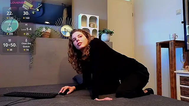 Snapshot of AyreenMoore chatting on March 20, 2025, 12:53 pm AyreenMoore online show from March 20, 2025, 12:53 pm