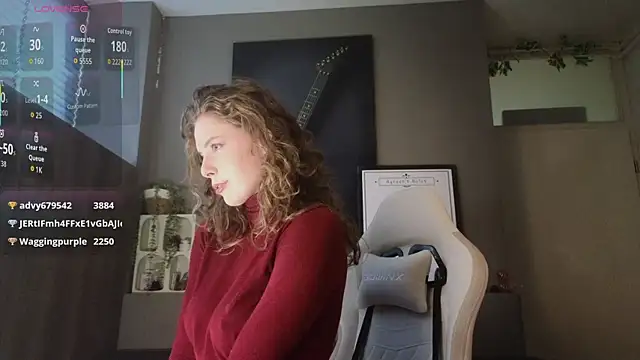 AyreenMoore online show from March 21, 2026, 2:09 pm