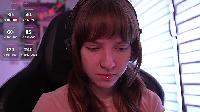 Snapshot of juliapie chatting on March 4, 2026, 10:10 am juliapie online show from March 4, 2026, 10:10 am