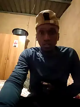 Snapshot of Kingcamxxx chatting on May 14, 2026, 7:20 pm Kingcamxxx online show from May 14, 2026, 7:20 pm