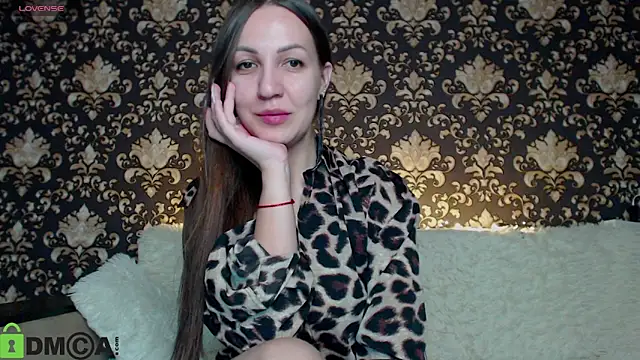 Snapshot of Estel_Loewe chatting on March 4, 2025, 4:30 pm Estel Loewe online show from March 4, 2025, 4:30 pm