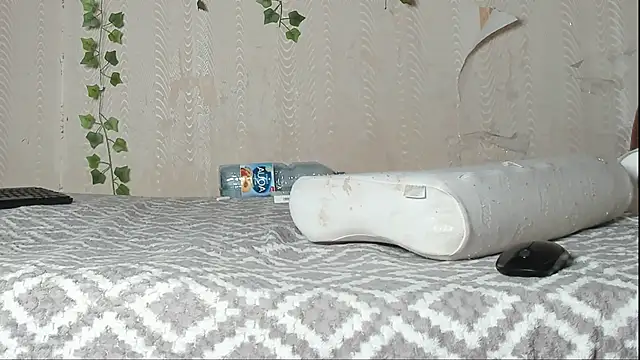 Snapshot of Seductive_She_Wolf chatting on November 19, 2025, 5:35 pm Seductive She Wolf online show from November 19, 2025, 5:35 pm