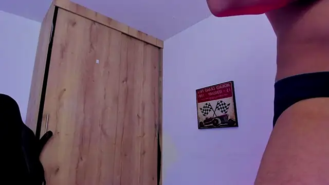 JamesGraay online show from December 15, 2024, 10:50 am