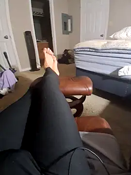 Snapshot of lovetostrokensmoke chatting on September 17, 2025, 8:27 am lovetostrokensmoke online show from September 17, 2025, 8:27 am