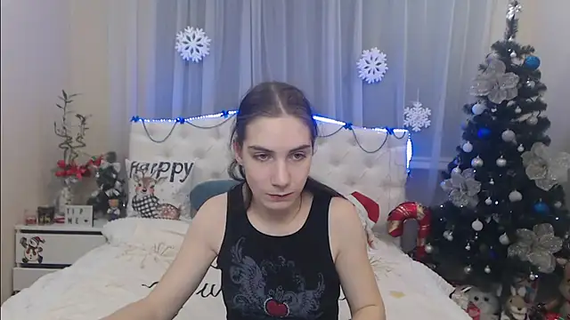 Snapshot of NikaStark_ chatting on January 3, 2025, 7:18 pm NikaStark online show from January 3, 2025, 7:18 pm