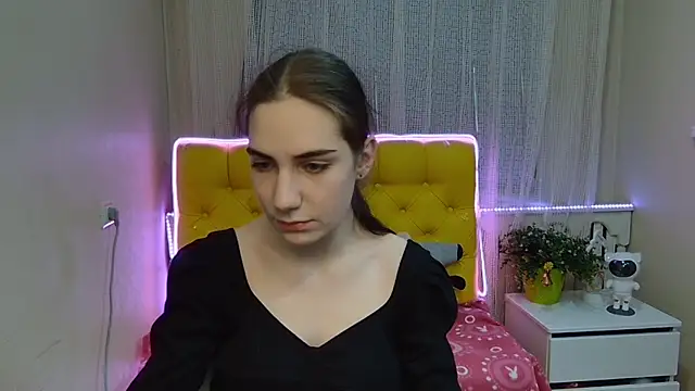 Snapshot of NikaStark_ chatting on January 27, 2025, 7:24 pm NikaStark online show from January 27, 2025, 7:24 pm
