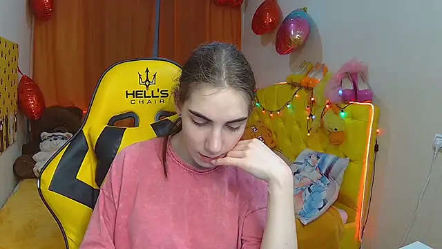 Snapshot of NikaStark_ chatting on March 18, 2025, 4:26 am NikaStark online show from March 18, 2025, 4:26 am