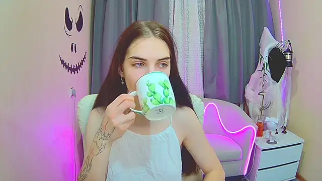 NikaStark  online show from November 5, 2025, 7:36 pm