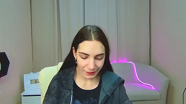 Snapshot of NikaStark_ chatting on February 3, 2026, 7:41 pm NikaStark online show from February 3, 2026, 7:41 pm