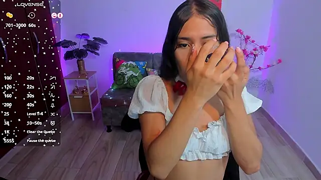 CamilaHarperr  online show from May 21, 2026, 11:06 am
