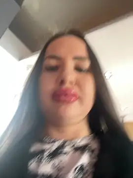 Snapshot of beautydiamond chatting on February 22, 2026, 9:19 am beautydiamond online show from February 22, 2026, 9:19 am