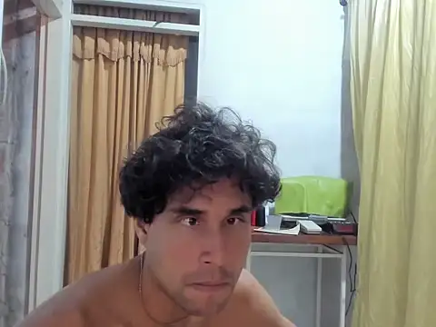 SophiaLevis online show from October 22, 2025, 11:48 pm