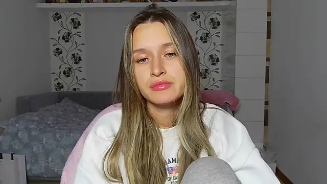 Submissive love online show from November 27, 2025, 5:15 pm