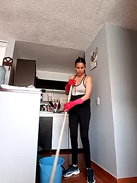 Bonny Klote online show from March 20, 2025, 9:46 pm