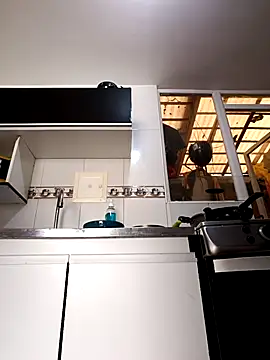 Bonny Klote online show from September 15, 2025, 1:44 pm