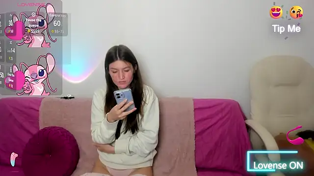 Snapshot of Tesa_cute chatting on November 14, 2025, 12:53 am Tesa cute online show from November 14, 2025, 12:53 am