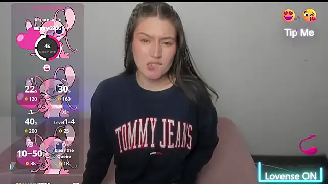 Snapshot of Tesa_cute chatting on February 15, 2026, 4:31 am Tesa cute online show from February 15, 2026, 4:31 am