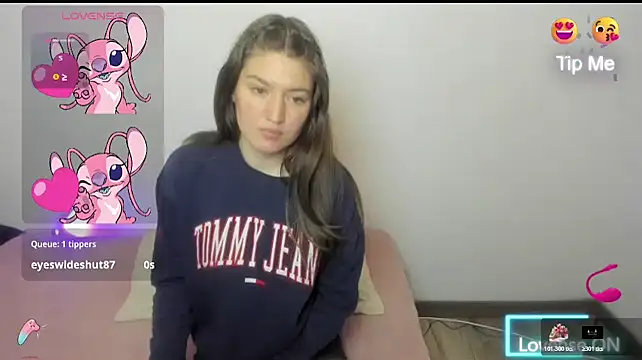 Snapshot of Tesa_cute chatting on February 22, 2026, 6:24 am Tesa cute online show from February 22, 2026, 6:24 am