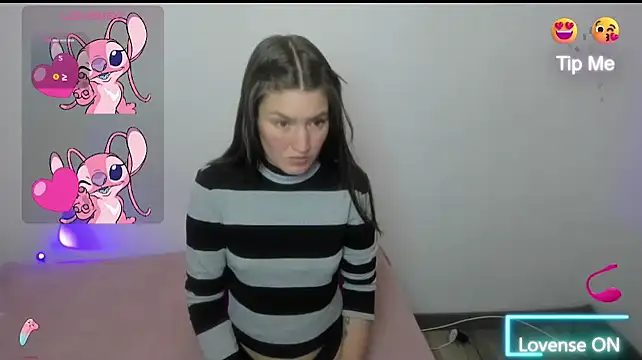 Snapshot of Tesa_cute chatting on March 7, 2026, 3:25 am Tesa cute online show from March 7, 2026, 3:25 am