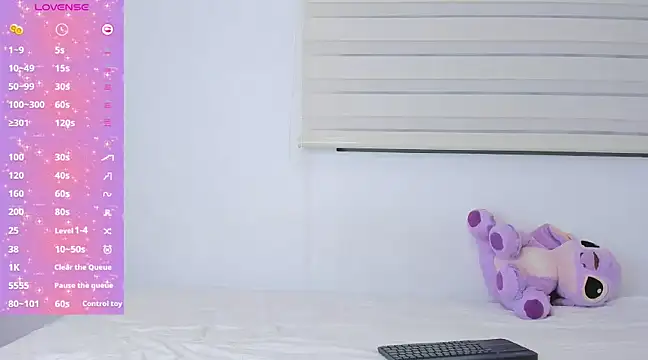 Snapshot of _violetadulce chatting on December 23, 2024, 3:40 am  violetadulce online show from December 23, 2024, 3:40 am